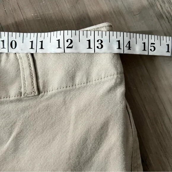 Aritzia TNA Picture Cargo Pant Beige Size 6 High Rise Utility - Picture 13 of 16